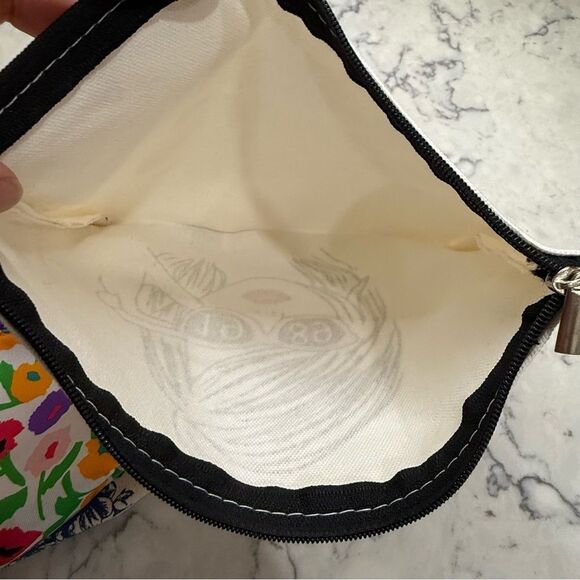 Taylor Swift classic floral vibe pouch set - Picture 8 of 9